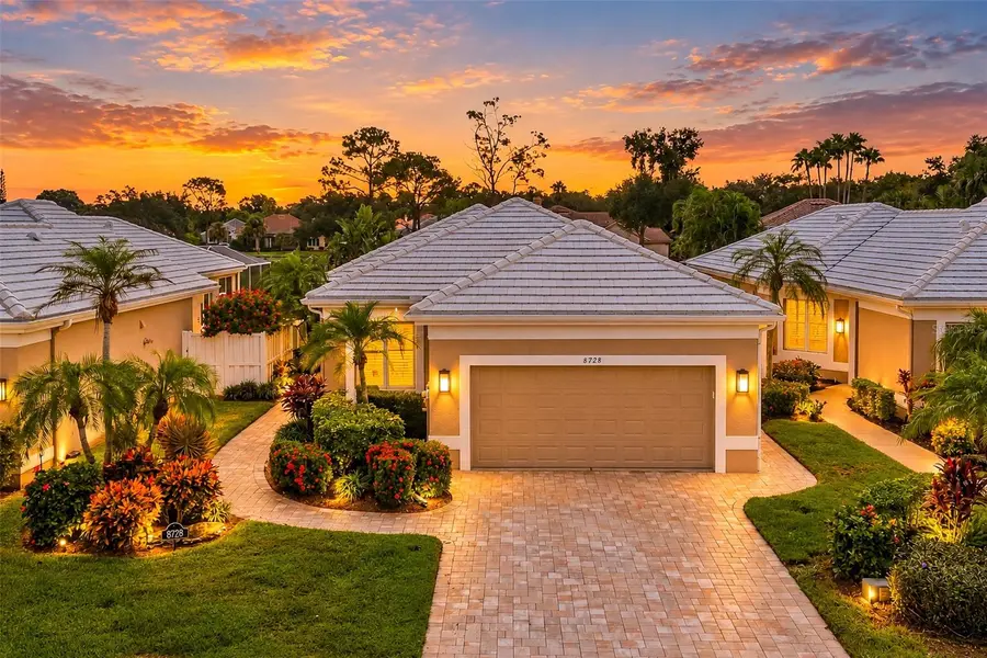 8728 53RD TER E, Bradenton, FL 34211
