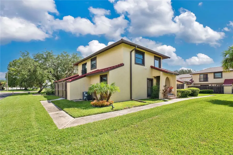 435 HUNTER CIR, Kissimmee, FL 34758