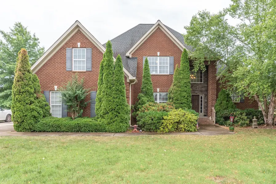 624 Osborne Ln, Murfreesboro, TN 37130