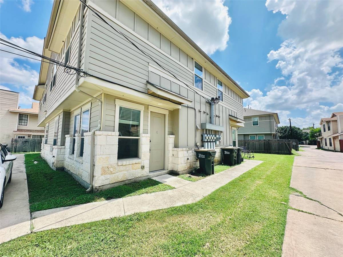 2216 Creekside LN #C, Georgetown, TX 78626