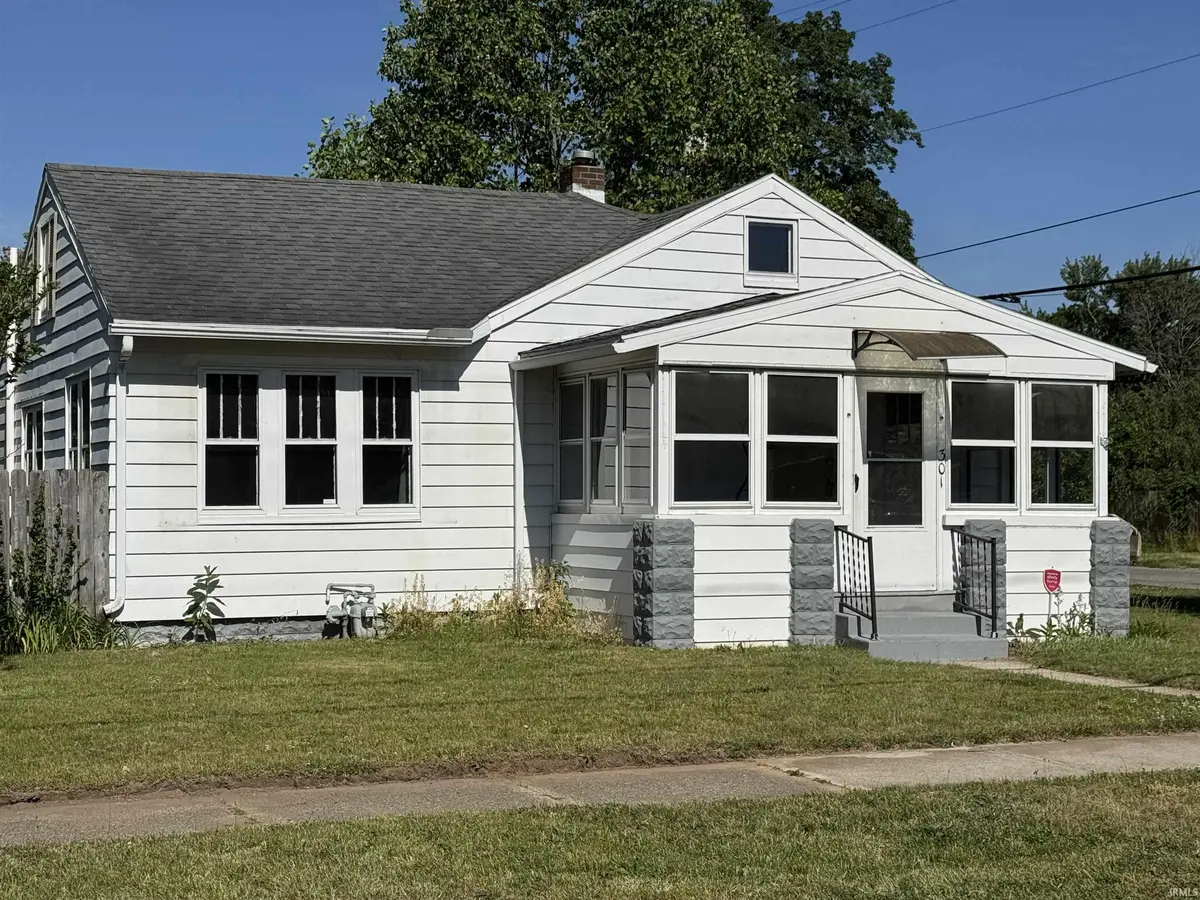 301 S 35th ST, South Bend, IN 46615