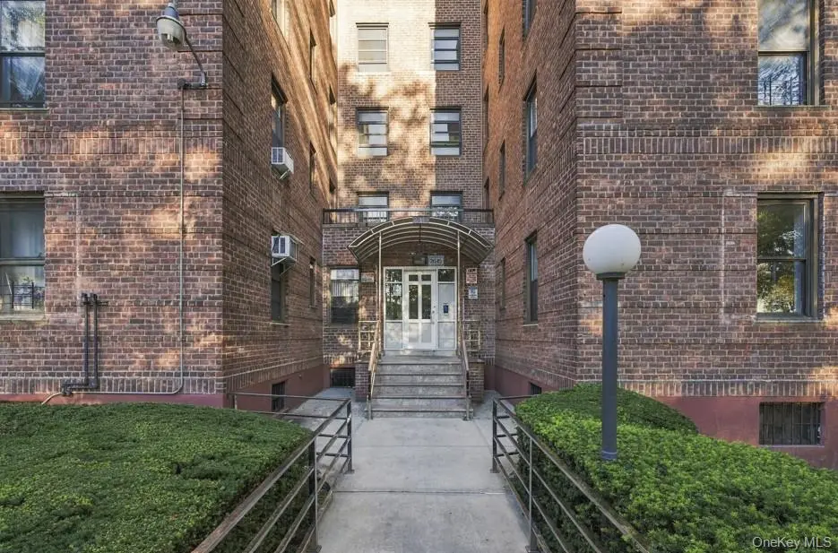 2645 Homecrest AVE #6D, Brooklyn, NY 11235