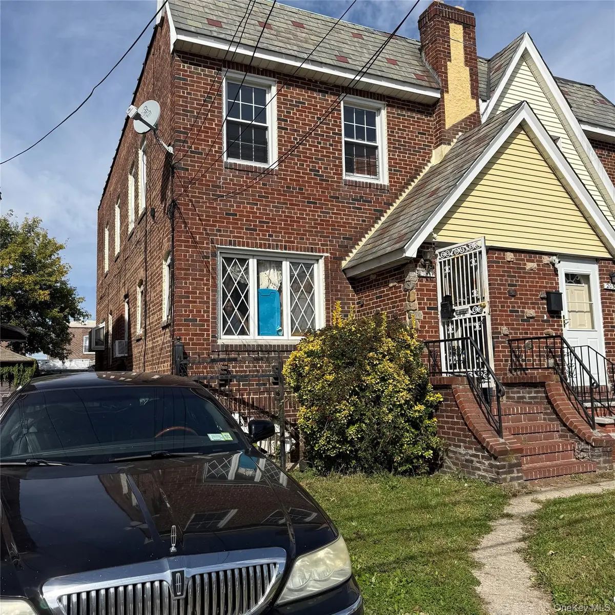 205-25 113th AVE #2, Saint Albans, NY 11412