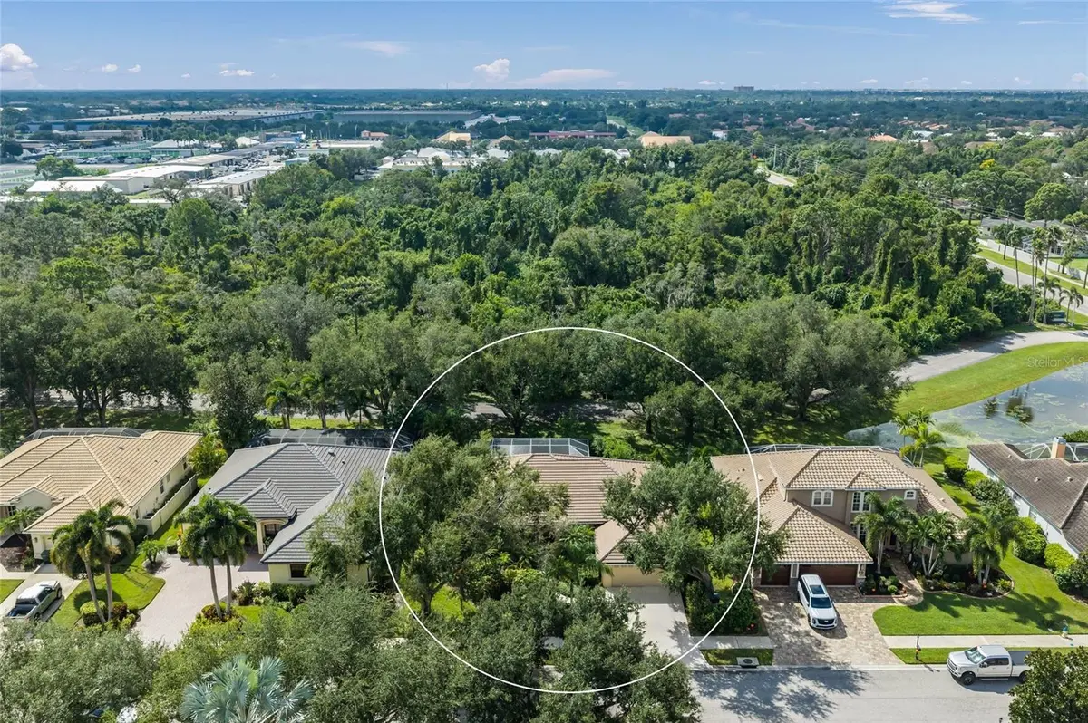 5355 ANTHONY LN, Sarasota, FL 34233
