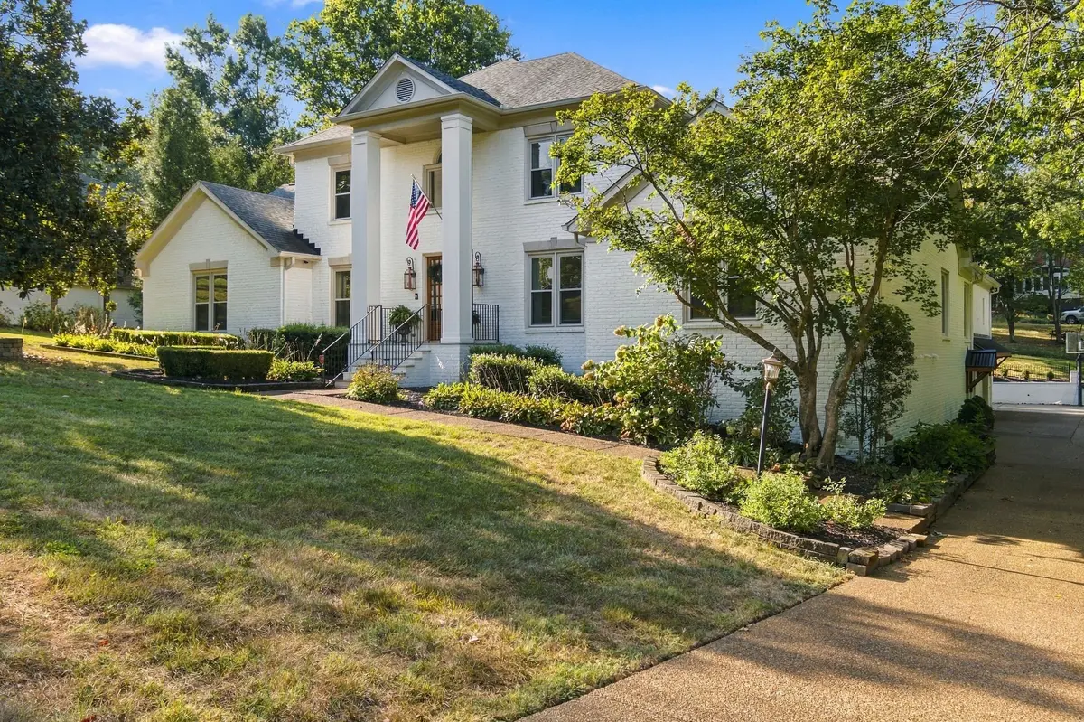 9325 Lake Shore Dr, Brentwood, TN 37027