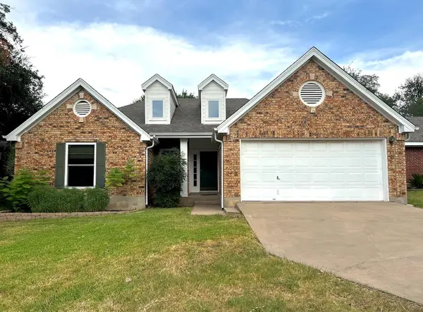 1808 Lion Heart DR, Cedar Park, TX 78613