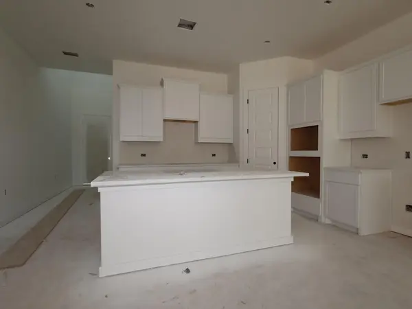 285 Callahan LOOP, Buda, TX 78610