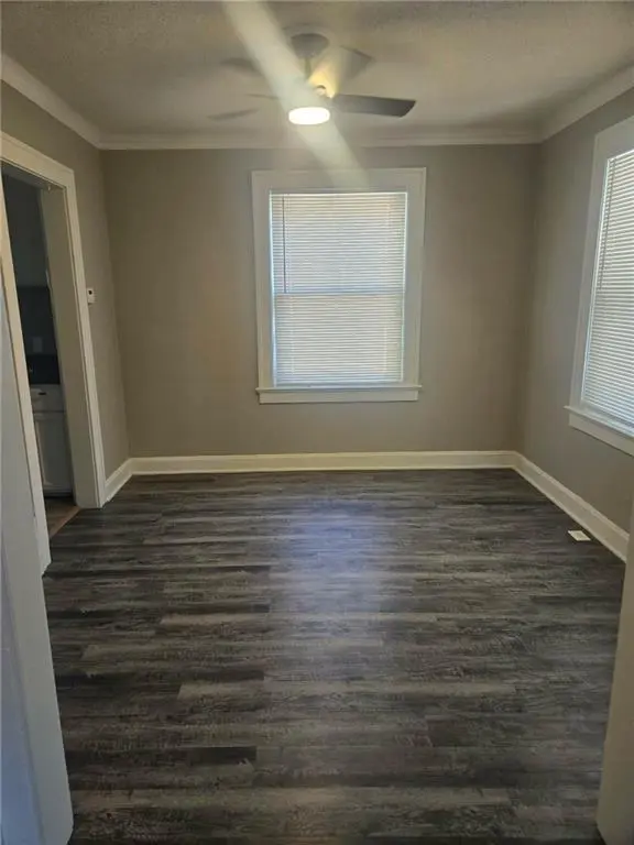 3410 E 45th TER, Kansas City, MO 64130