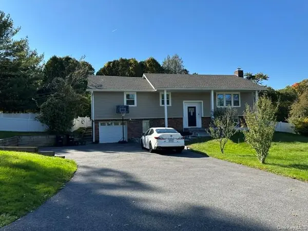 3317 Quinlan ST, Yorktown Heights, NY 10598