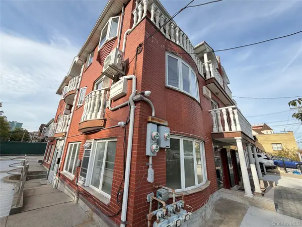 14203 45th AVE, Flushing, NY 11355