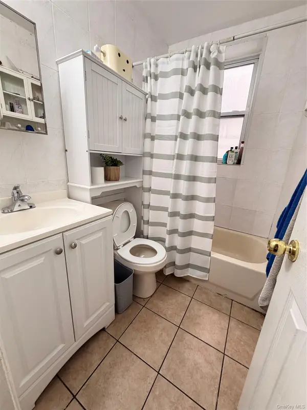 37-11 90th ST, Jackson Heights, NY 11372