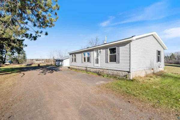 9395 Larson Rd, Brookston, MN 55711