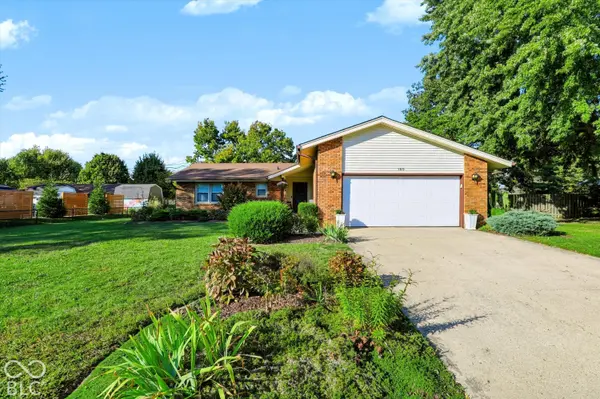 180 Roundelay DR, Franklin, IN 46131