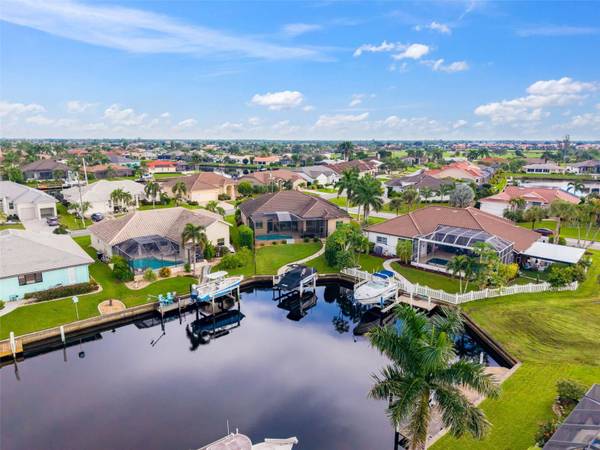 325 SEGOVIA DR, Punta Gorda, FL 33950