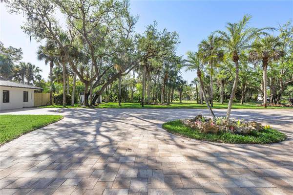 3511 HERITAGE LN, Fort Myers, FL 33908