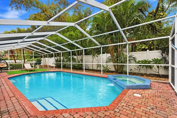 4321 74TH AVE E, Sarasota, FL 34243