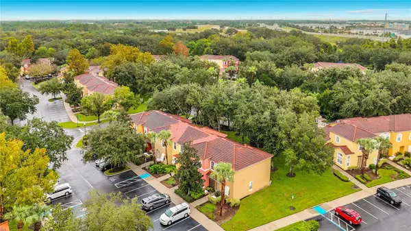 8474 CRYSTAL COVE LOOP, Kissimmee, FL 34747