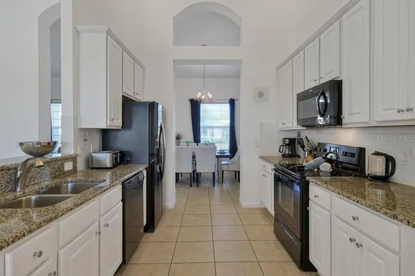4095 OAKTREE DR, Davenport, FL 33837