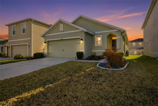 8204 PELICAN REED CIR, Wesley Chapel, FL 33545