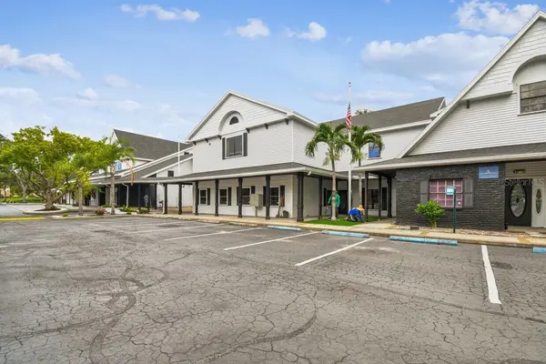 300 E BAY 2ND FLOOR - W DR, Largo, FL 33770
