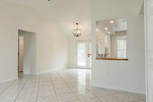 2254 MATTHEW CIR, Deltona, FL 32738