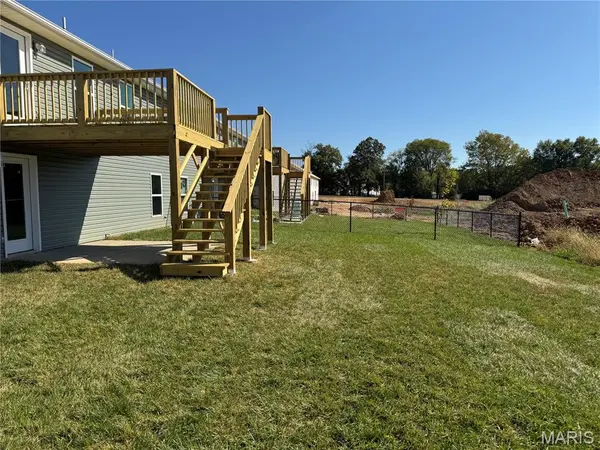 270 Railroad ST, Moscow Mills, MO 63362
