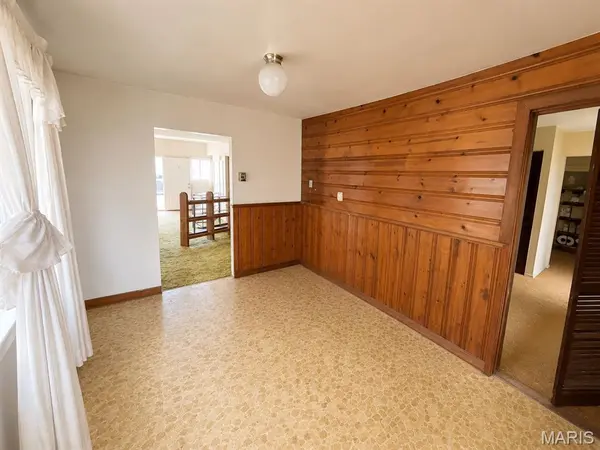 319 Saint Louis AVE, Ferguson, MO 63135