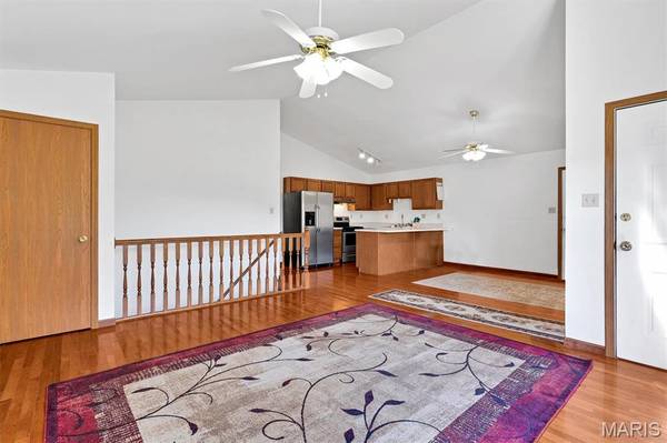 3 Meadow View DR, Union, MO 63084