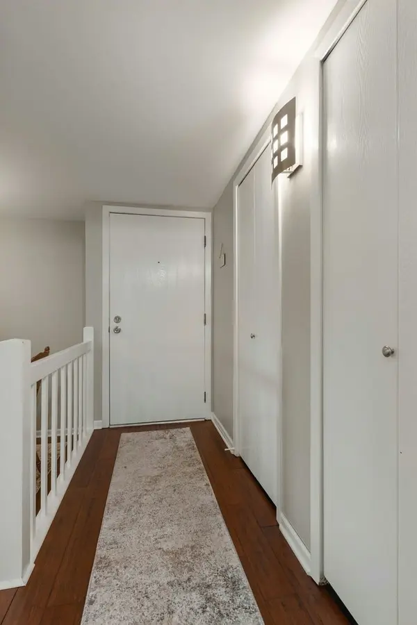 2204 Wharf DR #2308, Woodridge, IL 60517