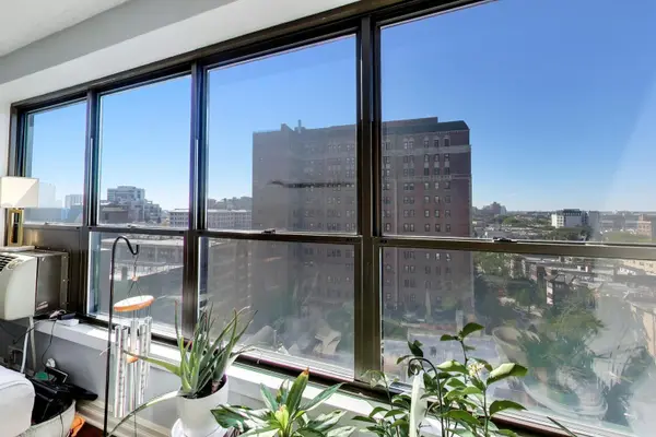 2930 N Sheridan RD #1205, Chicago, IL 60657