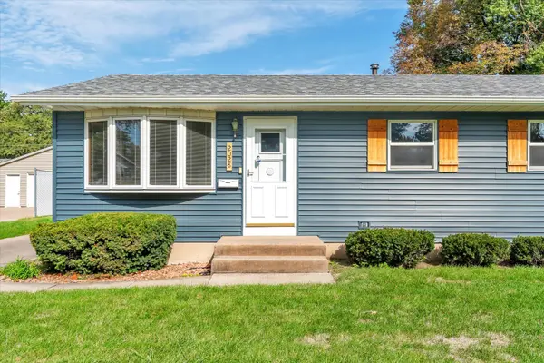 2028 W 34th ST, Davenport, IA 52806