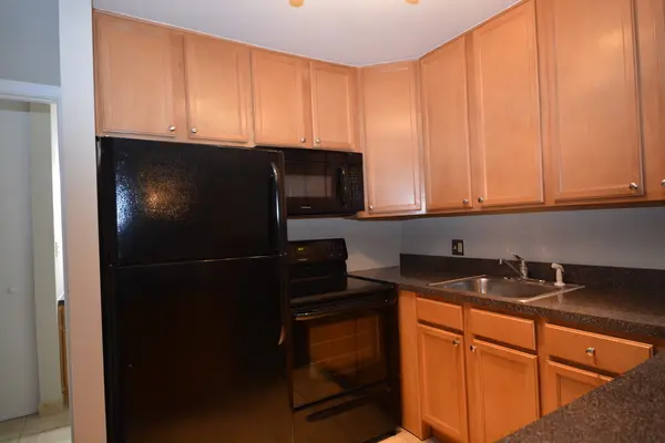 5880 Forest View RD #B, Lisle, IL 60532