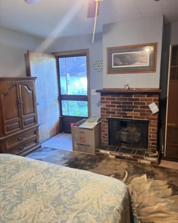 1720 Hale Avenue, Chesterton, IN 46304
