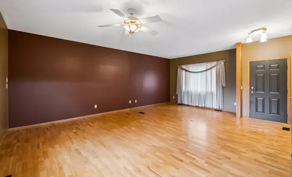 19215 English AVE, Farmington, MN 55024