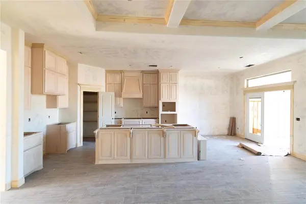 8341 Cora Tree DR, Edmond, OK 73034