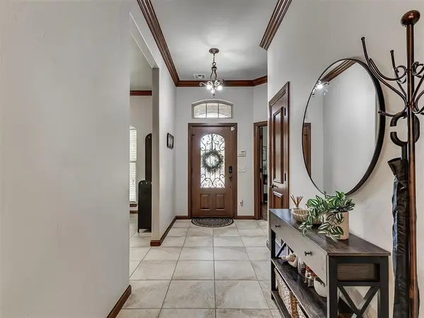 7000 Stinchcomb DR, Oklahoma City, OK 73132