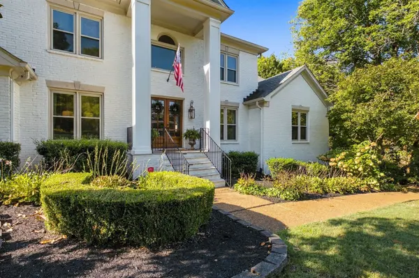 9325 Lake Shore Dr, Brentwood, TN 37027