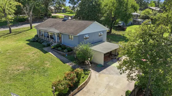 1207 Cynthia DR, West Plains, MO 65775