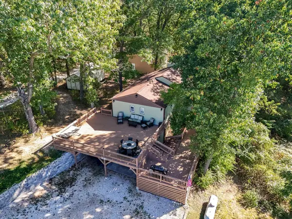 163 S Redbird LN, Nixa, MO 65714