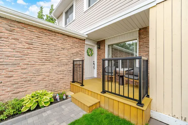 6851 Avila RD, Mississauga, ON L5N 1R9