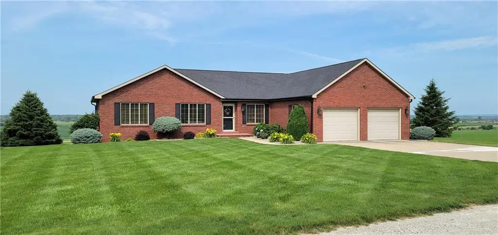 19540 Kingsview DR, Mound City, MO 64470