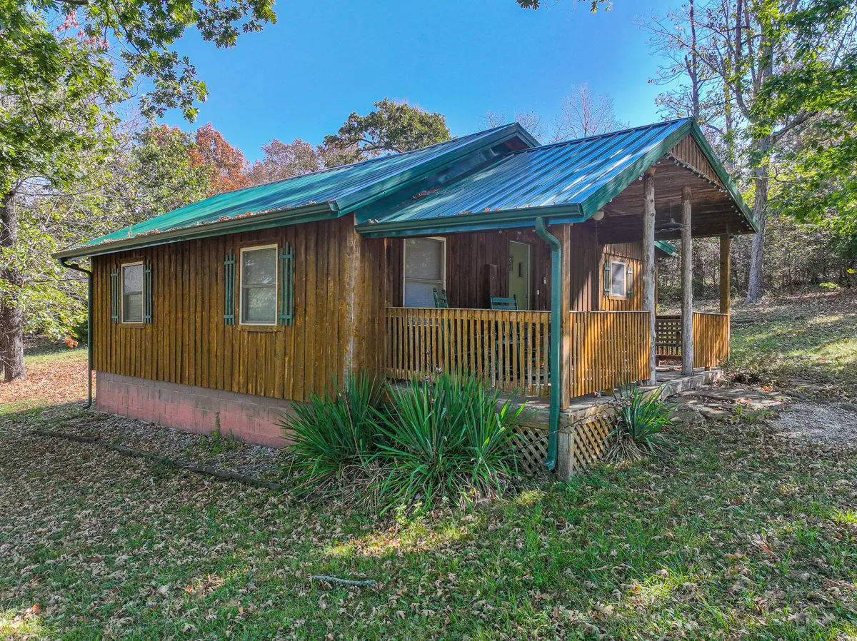 2430 SW 453 Pvt RD, El Dorado Springs, MO 64744