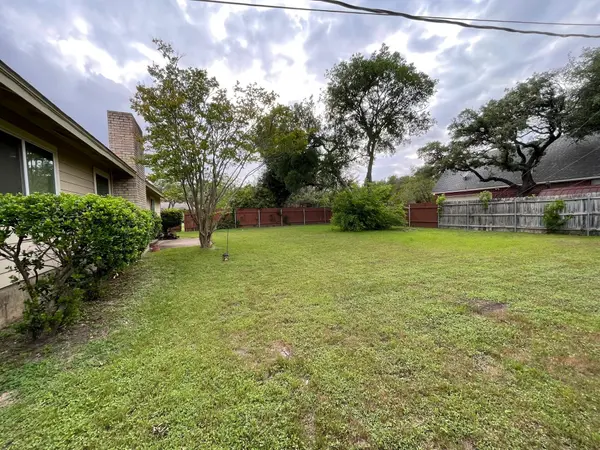 8704 Black Oak ST, Austin, TX 78729