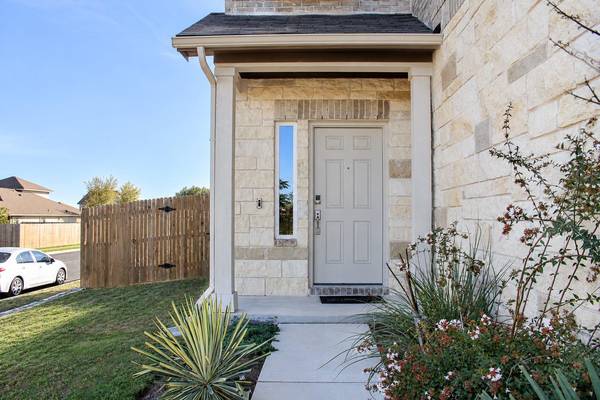 101 Unakite TRL, Liberty Hill, TX 78642