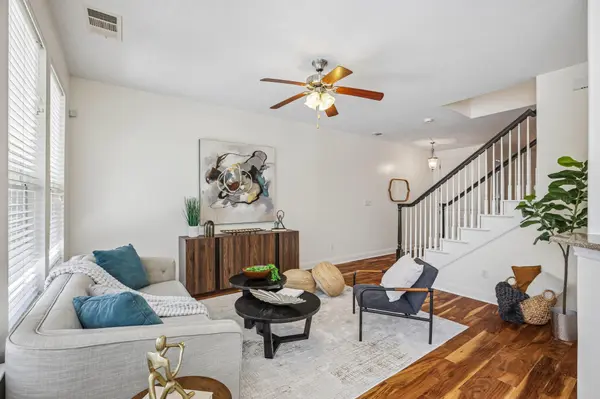 15319 Glen Heather DR #903, Lakeway, TX 78734