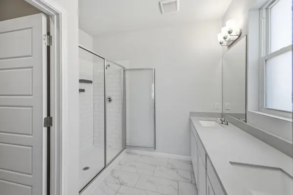 104 Ladolia LN, San Marcos, TX 78666