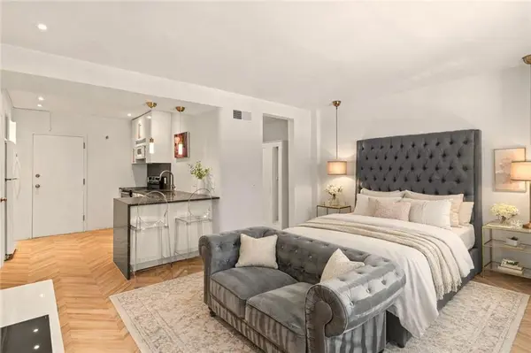 4540 Broadway BLVD #1N, Kansas City, MO 64111