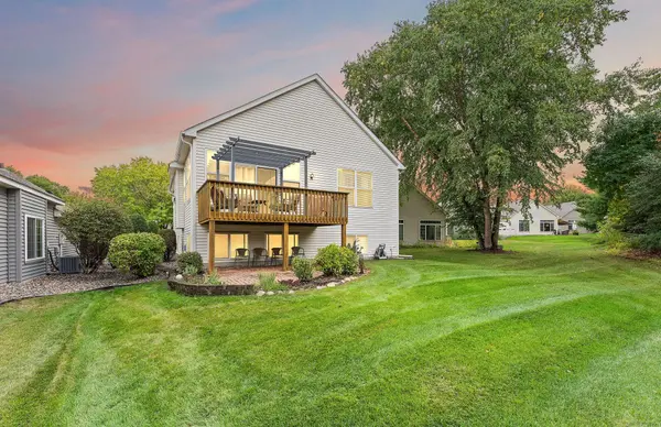 2643 Oak Ridge TRL, Woodbury, MN 55125