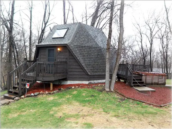 5900 Goldenrod LN N, Plymouth, MN 55442