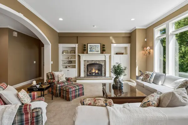 14030 Stonegate LN, Minnetonka, MN 55345